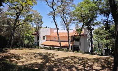 CASA EN VENTA EN HACIENDA DE VALLE ESCONDIDO ATIZAPAN