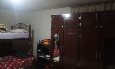 A LA MEJOR PROPUESTA VENDO CASA RENTERA SECTOR LA MAGDALENA (ALTA) QUITO ECUADOR