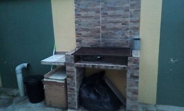 A LA MEJOR PROPUESTA VENDO CASA RENTERA SECTOR LA MAGDALENA (ALTA) QUITO ECUADOR