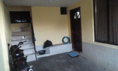 A LA MEJOR PROPUESTA VENDO CASA RENTERA SECTOR LA MAGDALENA (ALTA) QUITO ECUADOR
