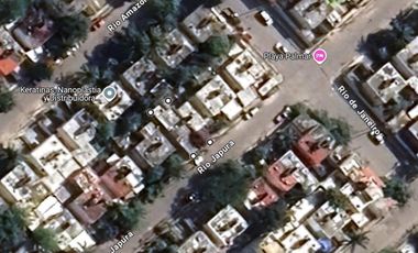 VENTA HERMOSA CASA EN PLAYA DEL CARMEN A UNOS MINUTOS DE LA PLAYA !!