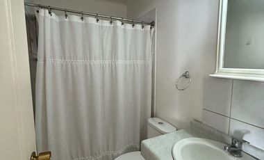 Se Vende Casa 5D, 3B, 2E y piscina  en  Santa Maria De Colin, Talca