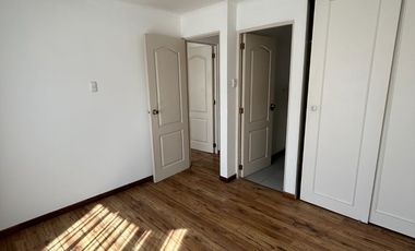 Se Vende Casa 5D, 3B, 2E y piscina  en  Santa Maria De Colin, Talca