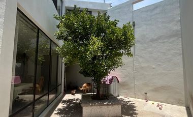 CASA EN VENTA EN FRACCIONAMIENTO LOS BOSQUES