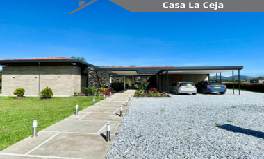 Casa para la venta en condominio cerrado en La Ceja