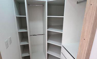 EN VENTA MODERNO DEPARTAMENTO VIP, Sector Totoracocha D352