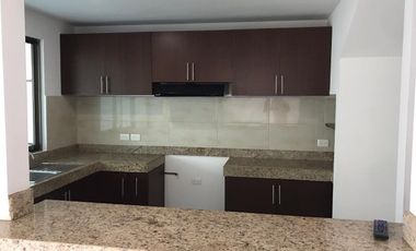 RENTA DE DEPARTAMENTO DE DOS PLANTAS  EN MONTES DE AME