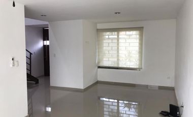 RENTA DE DEPARTAMENTO DE DOS PLANTAS  EN MONTES DE AME