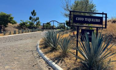Terreno en Venta en Santa Sofía Hacienda Country Club, El Arenal Jalisco