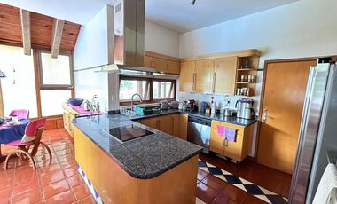 RESIDENCIA EN VENTA EN LAS CAÑADAS