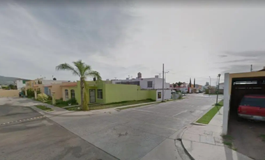 VENTA DE CASA EN VILLA FONTANA TLAQUEPAQUE