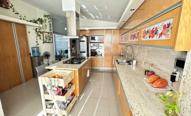 CASA EN VENTA EN LAS CAÑADAS