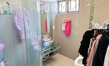 CASA EN VENTA EN LAS CAÑADAS