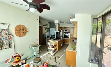 CASA EN VENTA EN LAS CAÑADAS