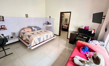 CASA EN VENTA EN LAS CAÑADAS