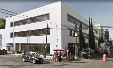 SE RENTA TODO O EN PARTES EDIFICIO EN ZONA DORADA