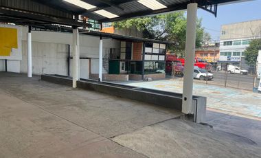 LOCAL COMERCIAL CON USO DE SUELO COMERCIAL E INDUSTRIAL EN RENTA
