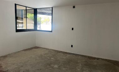 LOCAL COMERCIAL CON USO DE SUELO COMERCIAL E INDUSTRIAL EN RENTA