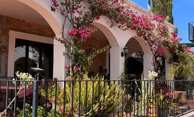 ¡Oportunidad Única! Encantadora Finca en Venta en la Ruta del Vino
