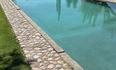 ¡Oportunidad Única! Encantadora Finca en Venta en la Ruta del Vino