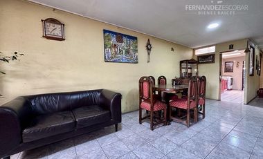 SAN ESTEBAN - VENDE CASA 3D 1B 1E - AV. 26 DE DICIEMBRE
