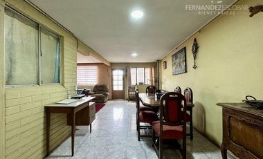 SAN ESTEBAN - VENDE CASA 3D 1B 1E - AV. 26 DE DICIEMBRE