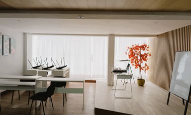 VENDO EDIFICIO COMERCIAL 5 PISOS EN AV TRAPICHE COMAS