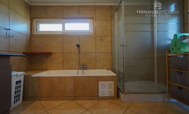 SAN ESTEBAN - VENDE CASA 4D 3B CON PISCINA