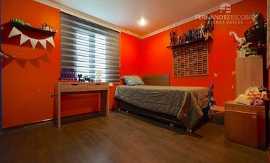 SAN ESTEBAN - VENDE CASA 4D 3B CON PISCINA