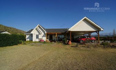 SAN ESTEBAN - VENDE CASA 4D 3B CON PISCINA