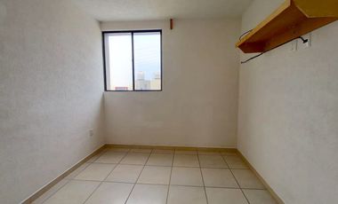 CASA EN RENTA FRAC. LAS TERRAZAS, JUNTO A PERIFERICO SUR, PARQUE INDUSTRIAL LA LLAVE Y CERCANIA CON EL AEROPUERTO.
