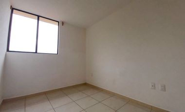 CASA EN RENTA FRAC. LAS TERRAZAS, JUNTO A PERIFERICO SUR, PARQUE INDUSTRIAL LA LLAVE Y CERCANIA CON EL AEROPUERTO.