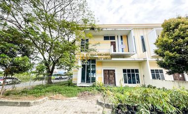 Dijual Villa Komplek Graha Metropolitan Cluster Sophie Suites (Blkg Villa View Taman Golf)