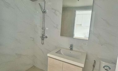 Rush Sale! 1BR Loft Seaview  in Mandani Bay, Mandaue City, Cebu. BrandNew & Move-In Ready.