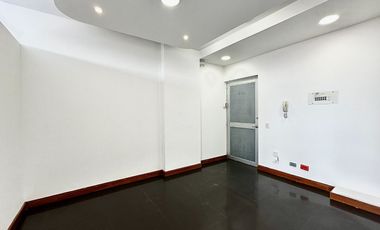 ARRIENDO ESPECTACULAR OFICINA 35 M2 LA COLINA