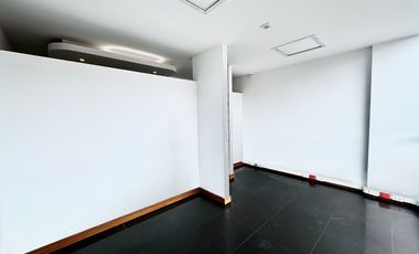 ARRIENDO ESPECTACULAR OFICINA 35 M2 LA COLINA