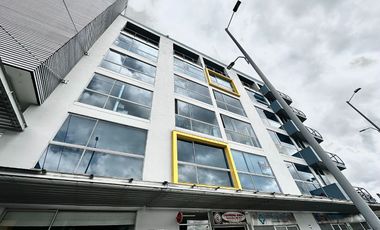 ARRIENDO ESPECTACULAR OFICINA 35 M2 LA COLINA