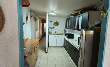 SE VENDE ESPACIOSA CASA CON TERRENO EN COMALLE