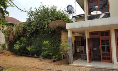Rumah Dalam Komplek View Golf Pondok Indah , 350 Meter Ke Jalan Haji Nawi Raya