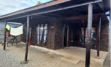 se vende casa en los niches,