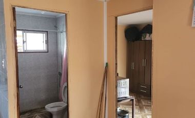 se vende casa en los niches,