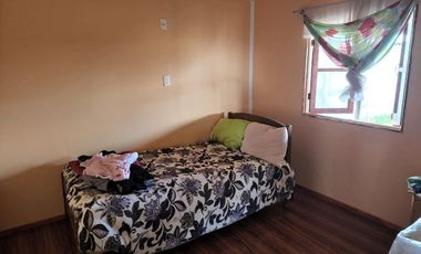 se vende casa en los niches,