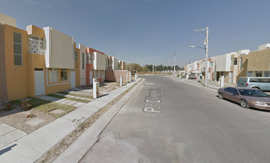 Casa en Remante Bancario.  **Fantástica oportunidad que no puede dejar pasar**