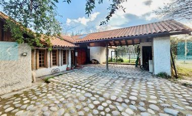 Se Vende Parcela con casa colonial  en Sector Vaticano, Requínoa, Región de O’Higgins.