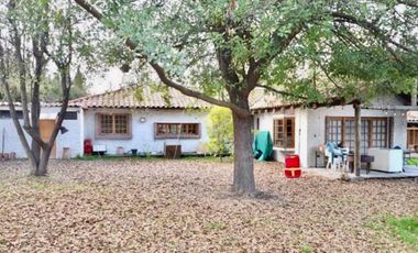 Se Vende Parcela con casa colonial  en Sector Vaticano, Requínoa, Región de O’Higgins.