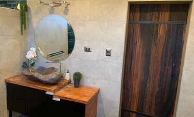 Se Vende Parcela con casa colonial  en Sector Vaticano, Requínoa, Región de O’Higgins.