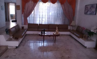 CASA EN VENTA CALLE TURIN, ITALIA PROVIDENCIA