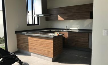 Casa en Venta Bosques Vallarta.		$6,300,000