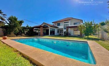 SAN FELIPE - VENTA CASA 4D 4B 3E PISCINA