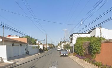 Bonita y amplia casa en remate en Los Álamos , Nuevo Laredo, Tamaulipas!